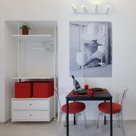 Almatros Design Rubino شقة